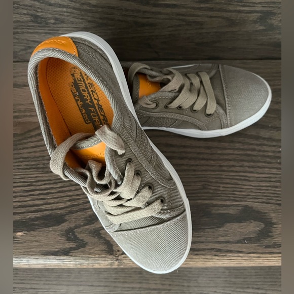 Boy’s Skechers Memory Foam Gel-Infused Direct Pulse Jump Shift Canvas Sneakers - Picture 5 of 13